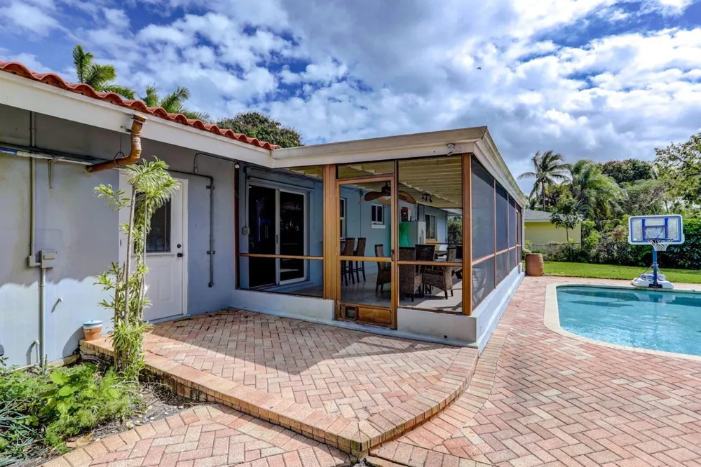 7115 Venetian Way West Palm Beach, FL 33406