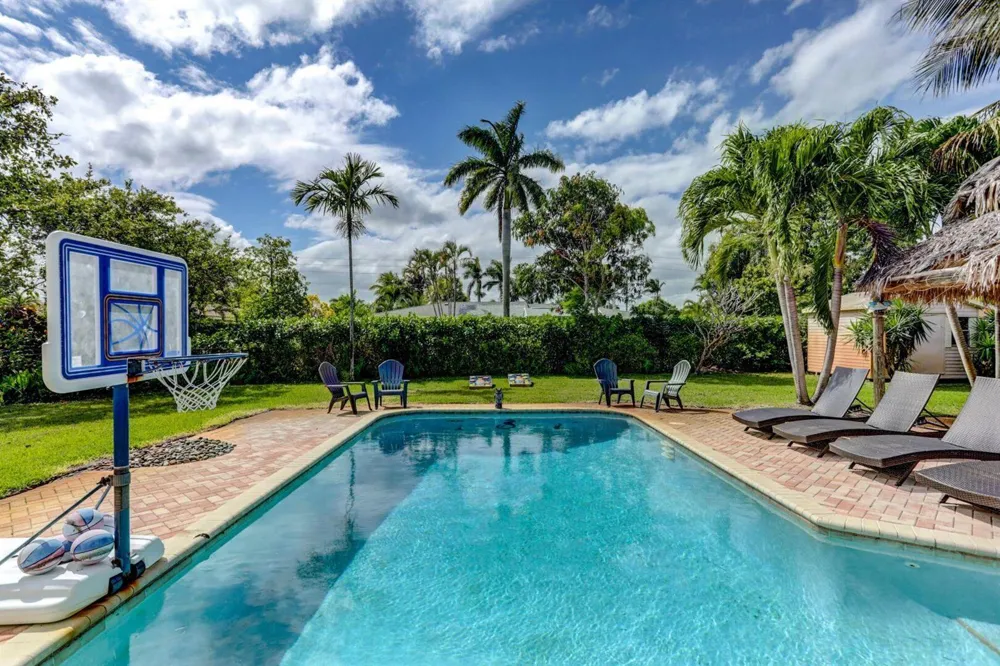 7115 Venetian Way West Palm Beach, FL 33406