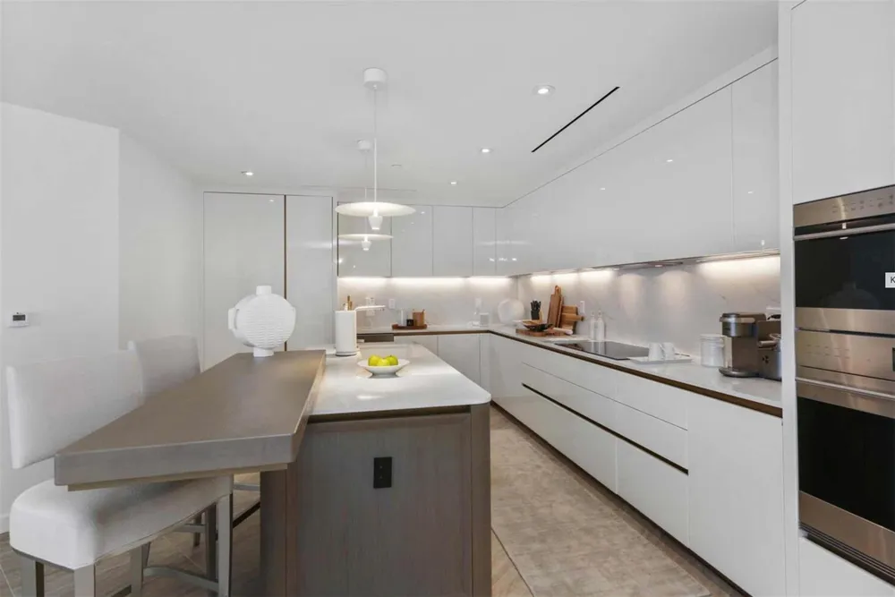 525 Fort Lauderdale Beach Boulevard #1103 Fort Lauderdale, FL 33304