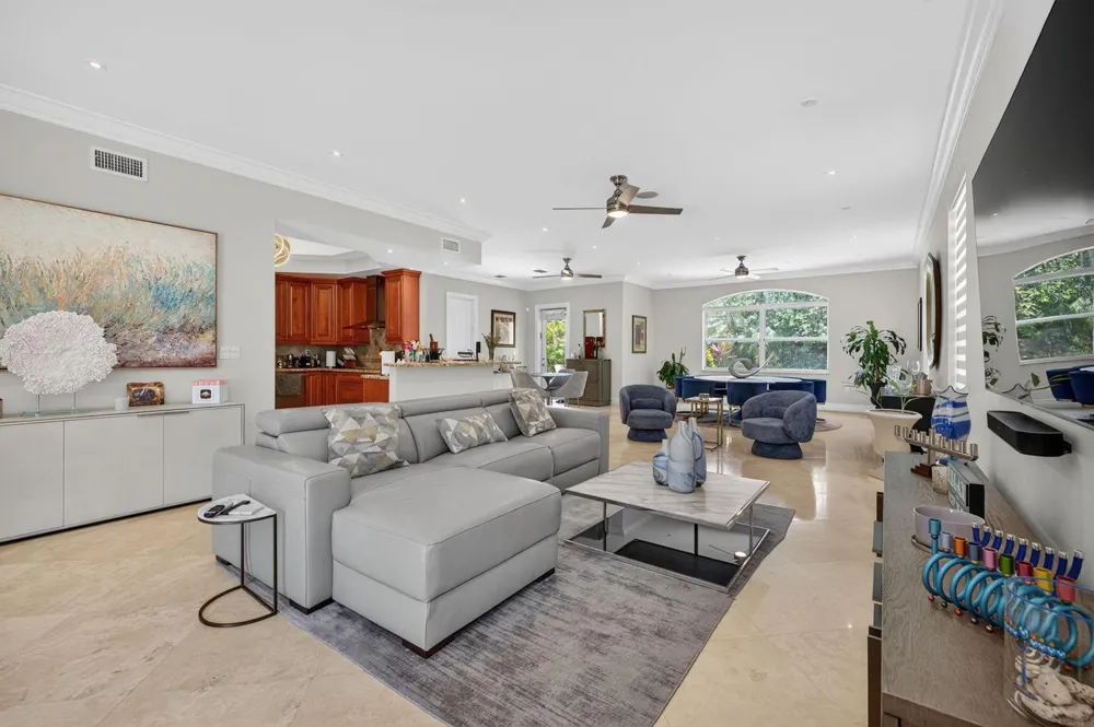 3325 NE 14th Court Fort Lauderdale, FL 33304