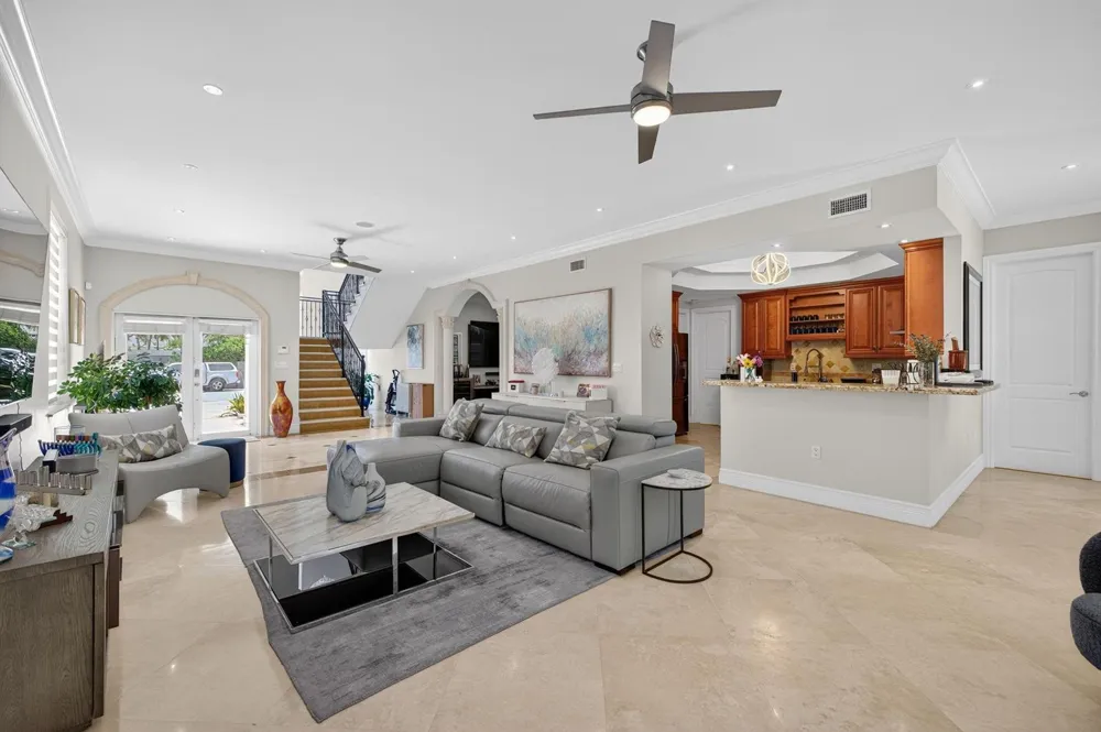 3325 NE 14th Court Fort Lauderdale, FL 33304