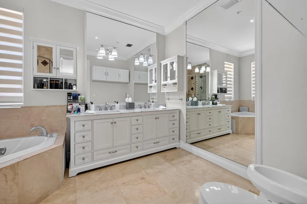 3325 NE 14th Court Fort Lauderdale, FL 33304
