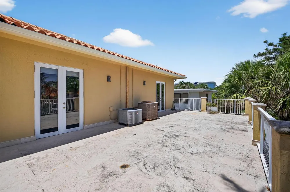 3325 NE 14th Court Fort Lauderdale, FL 33304