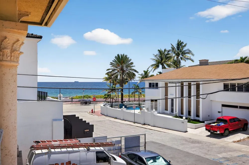 3325 NE 14th Court Fort Lauderdale, FL 33304