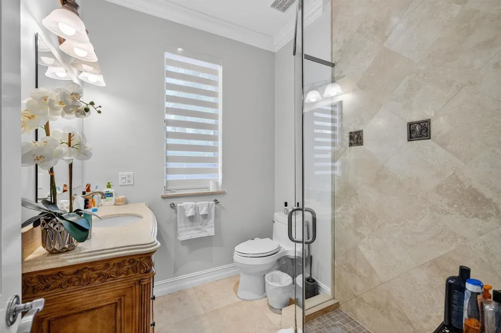 3325 NE 14th Court Fort Lauderdale, FL 33304