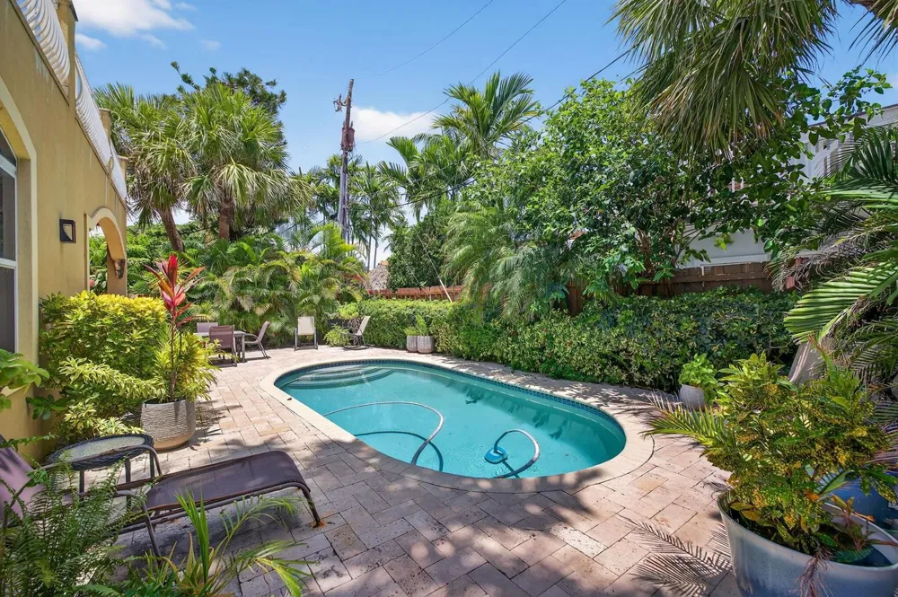 3325 NE 14th Court Fort Lauderdale, FL 33304