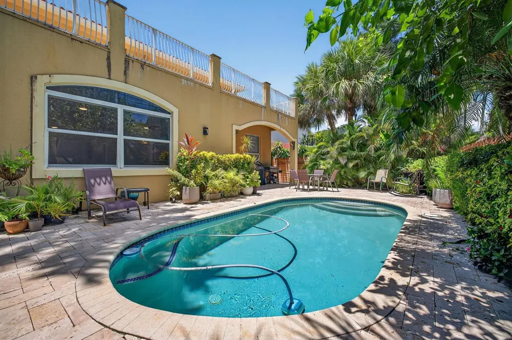 3325 NE 14th Court Fort Lauderdale, FL 33304