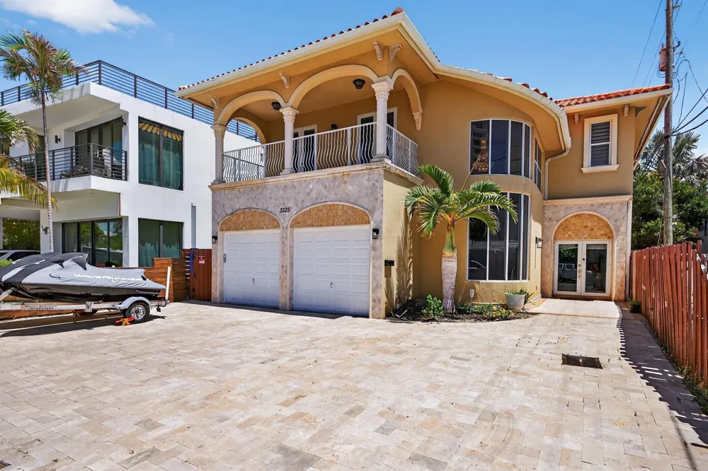 3325 NE 14th Court Fort Lauderdale, FL 33304