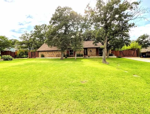 1212 Vera Lane