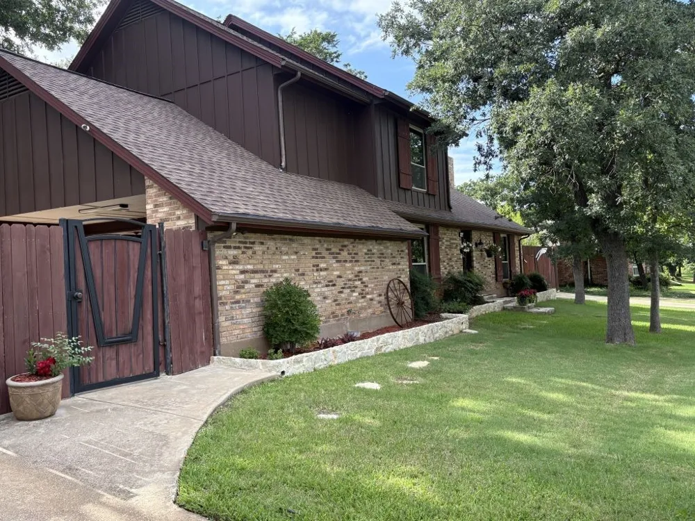 1212 Vera Lane Kennedale, TX 76060