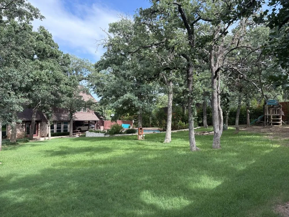 1212 Vera Lane Kennedale, TX 76060