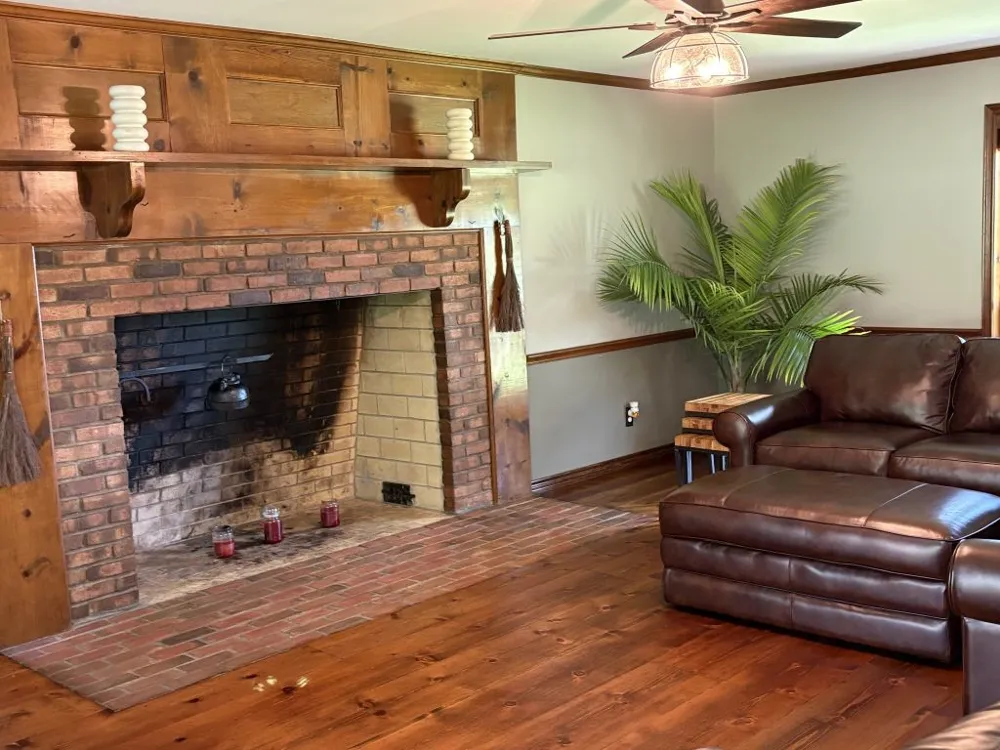 1212 Vera Lane Kennedale, TX 76060