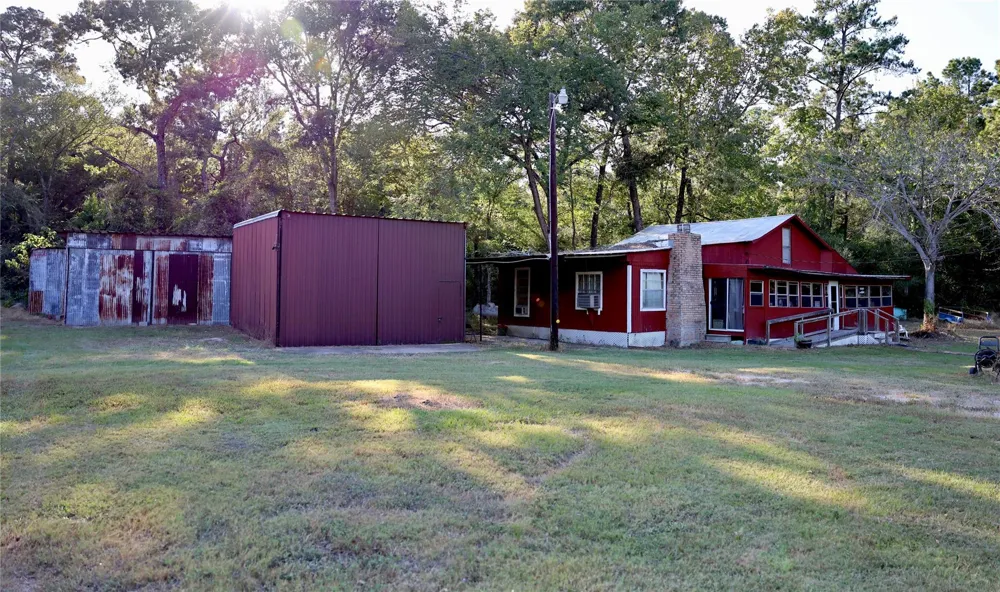 2263 Fm 247 Midway, TX 75852
