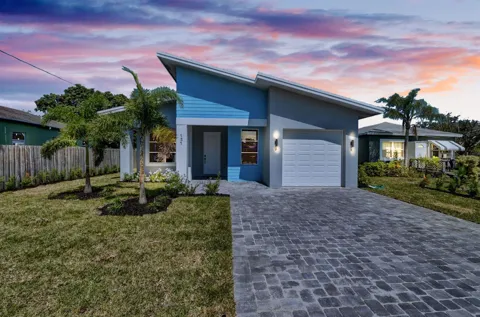 715 NW 1st Street