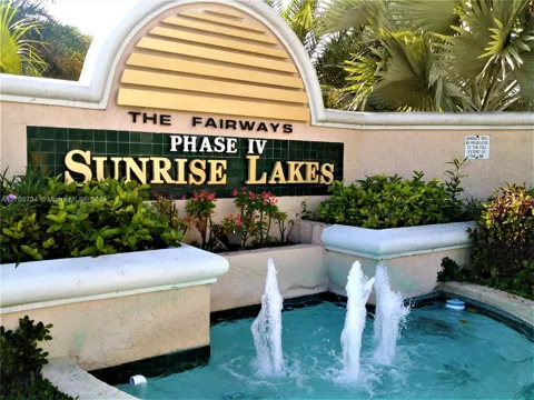 10304 Sunrise Lakes Blvd #312