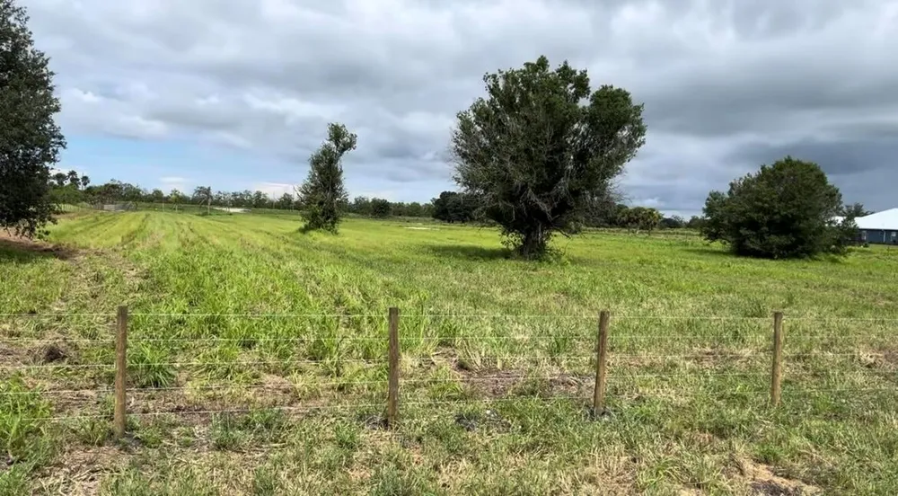 1503 S Header Canal Road Fort Pierce, FL 34945