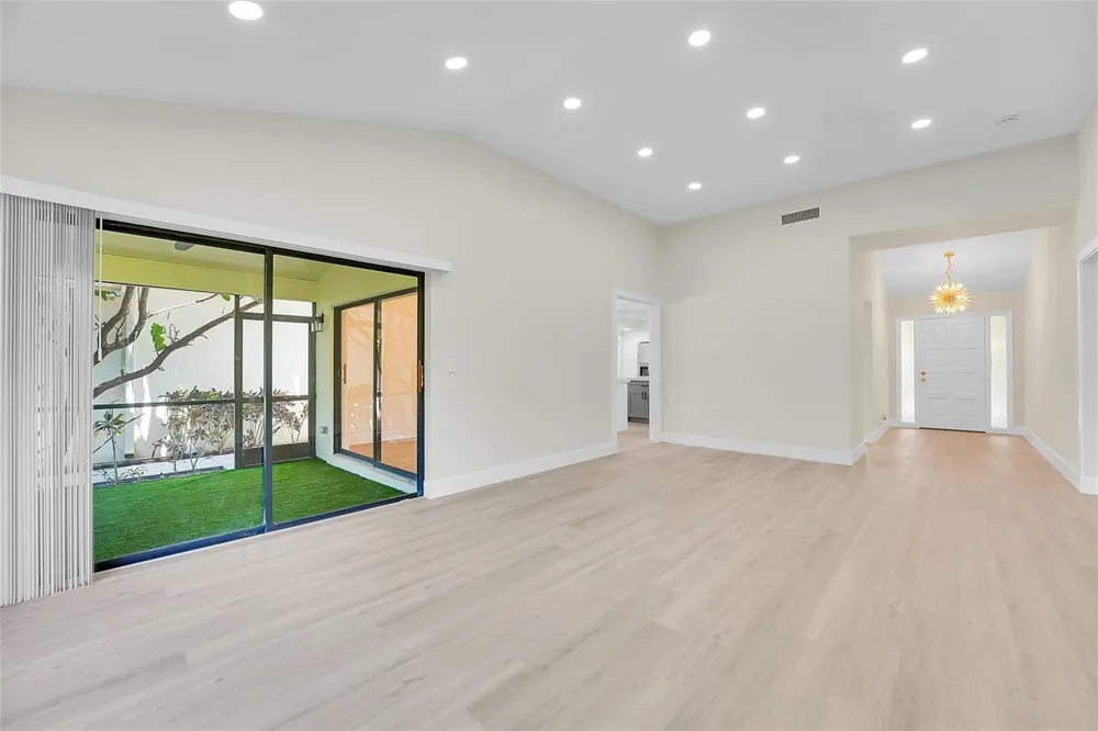 11457 Shady Oaks Lane North Palm Beach, FL 33408