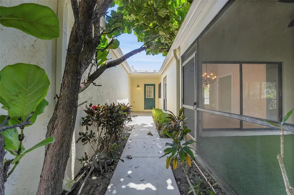 11457 Shady Oaks Lane North Palm Beach, FL 33408