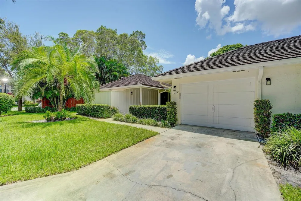 11457 Shady Oaks Lane North Palm Beach, FL 33408