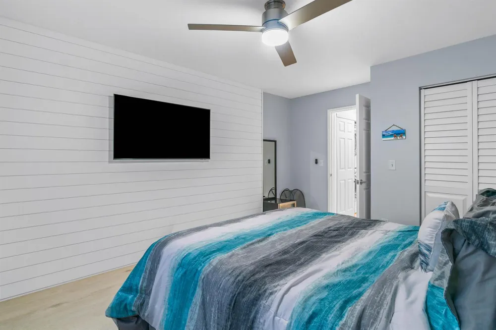 140 Yacht Club 107 Way #107 Hypoluxo, FL 33462