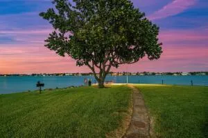 140 Yacht Club 107 Way #107 Hypoluxo, FL 33462