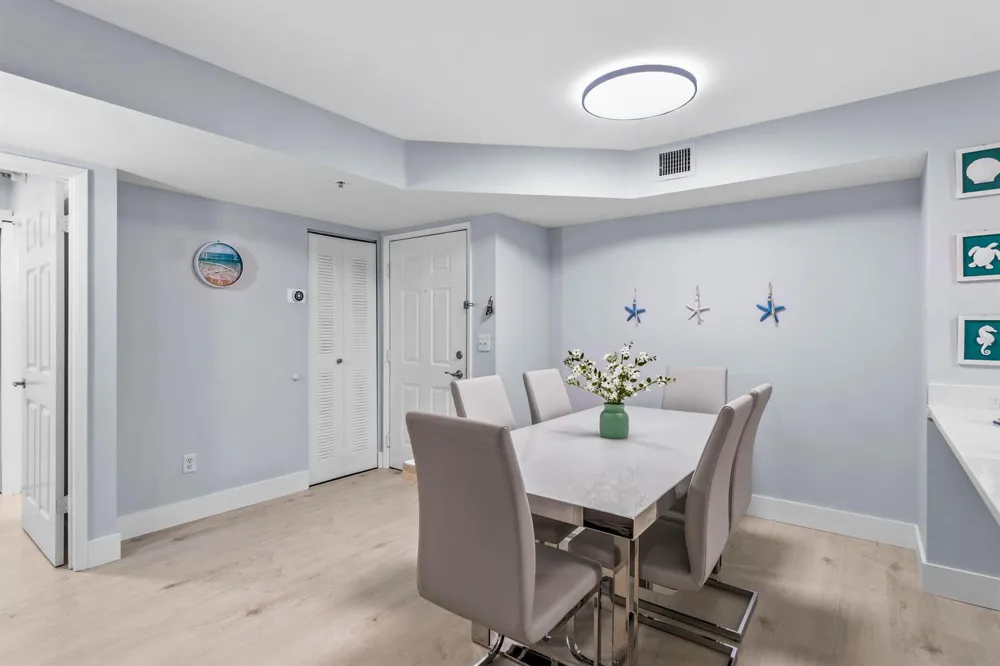 140 Yacht Club 107 Way #107 Hypoluxo, FL 33462