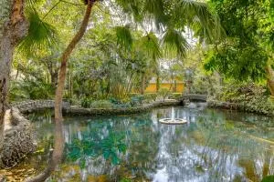 140 Yacht Club 107 Way #107 Hypoluxo, FL 33462
