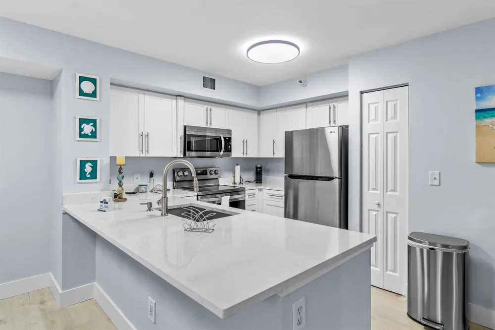 140 Yacht Club 107 Way #107 Hypoluxo, FL 33462