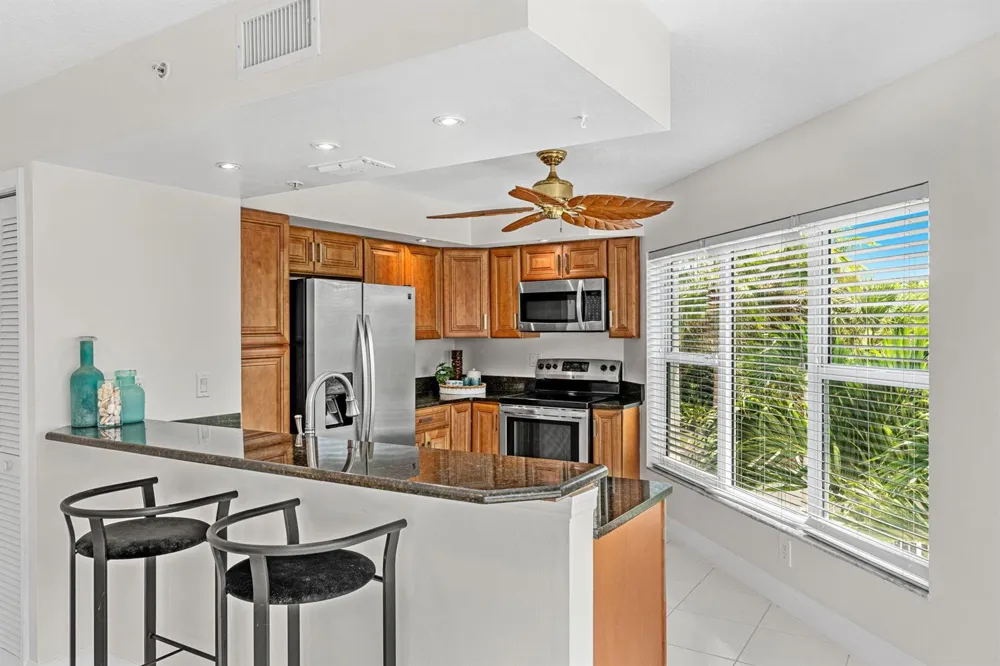 1155 S Atlantic Avenue #203 Cocoa Beach, FL 32931