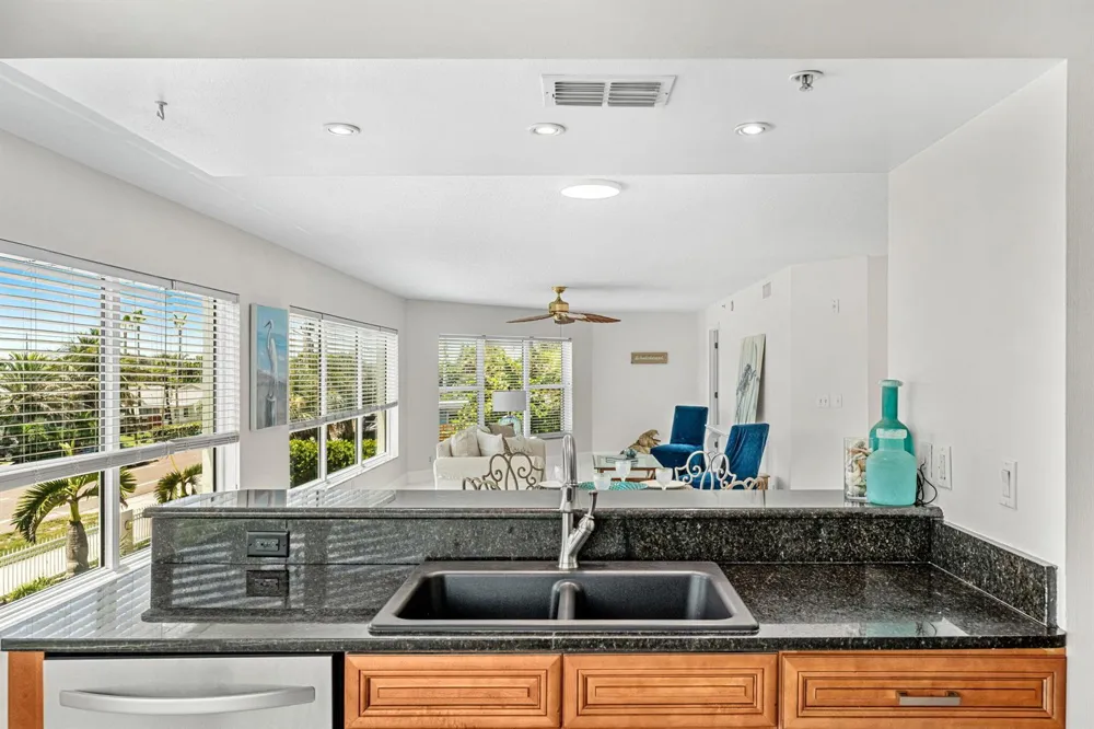 1155 S Atlantic Avenue #203 Cocoa Beach, FL 32931