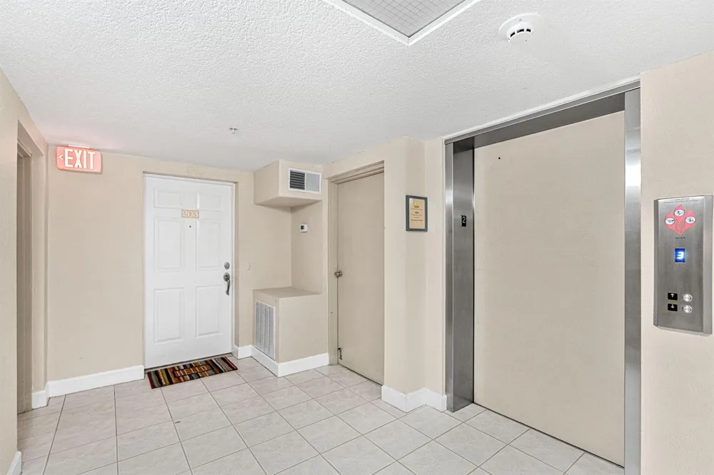 1155 S Atlantic Avenue #203 Cocoa Beach, FL 32931