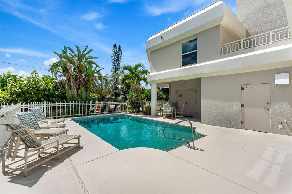 1155 S Atlantic Avenue #203 Cocoa Beach, FL 32931