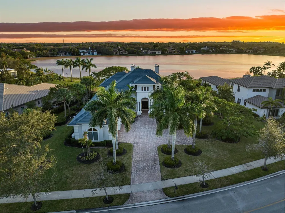 3111 Lake Ridge Lane Weston, FL 33332