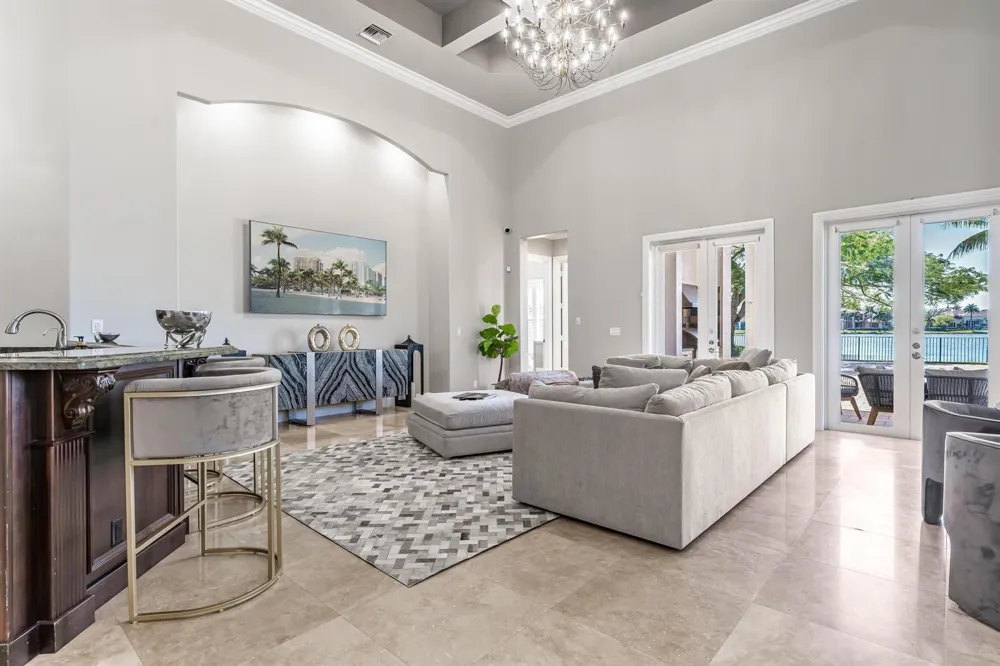 3111 Lake Ridge Lane Weston, FL 33332