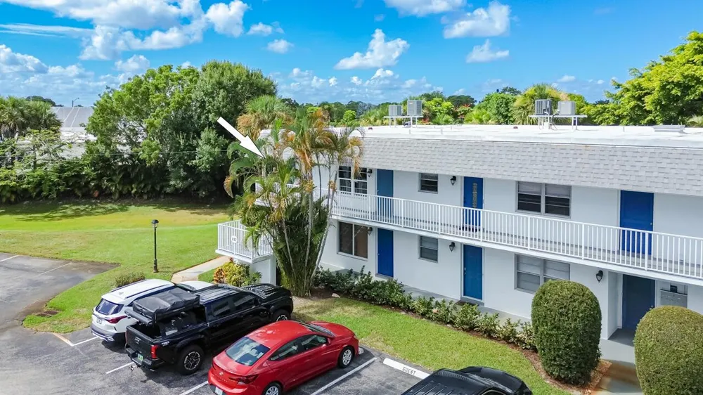 2929 SE Ocean Boulevard #117-10 Stuart, FL 34996