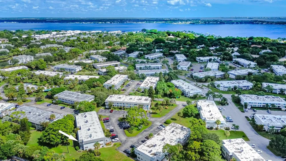 2929 SE Ocean Boulevard #117-10 Stuart, FL 34996