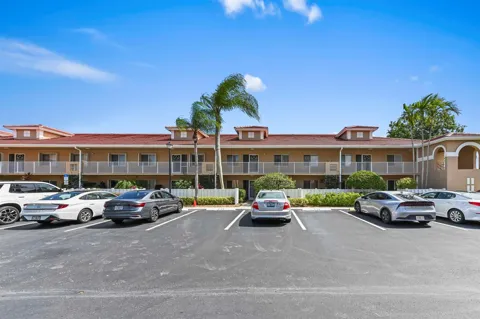 5952 Regal Glen Drive #207
