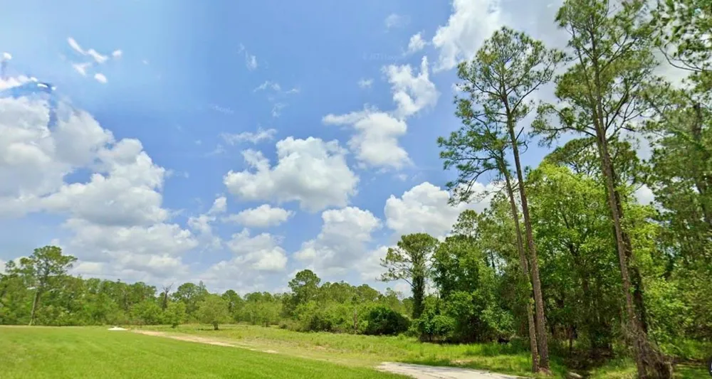 1218 Iris Avenue Sebring, FL 33875