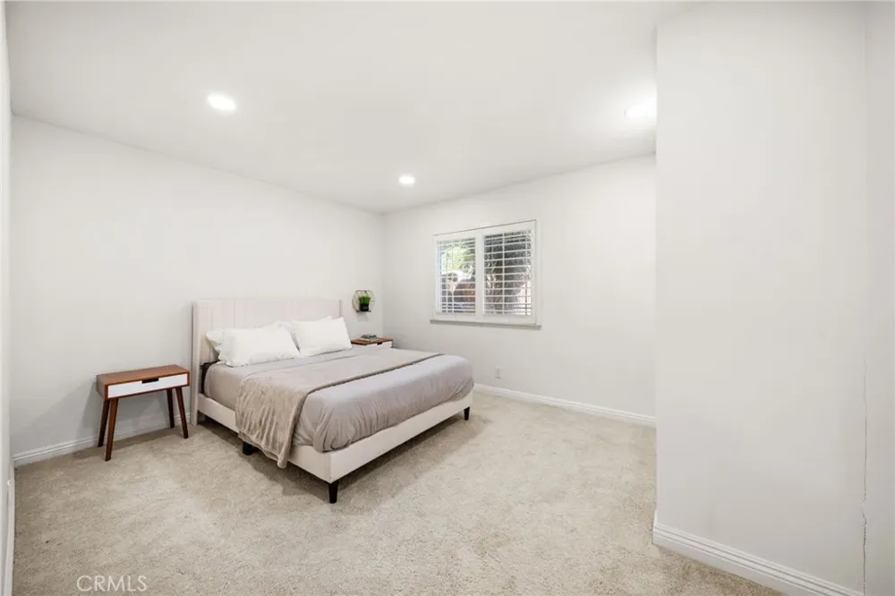 731 Langer Placentia, CA 92870