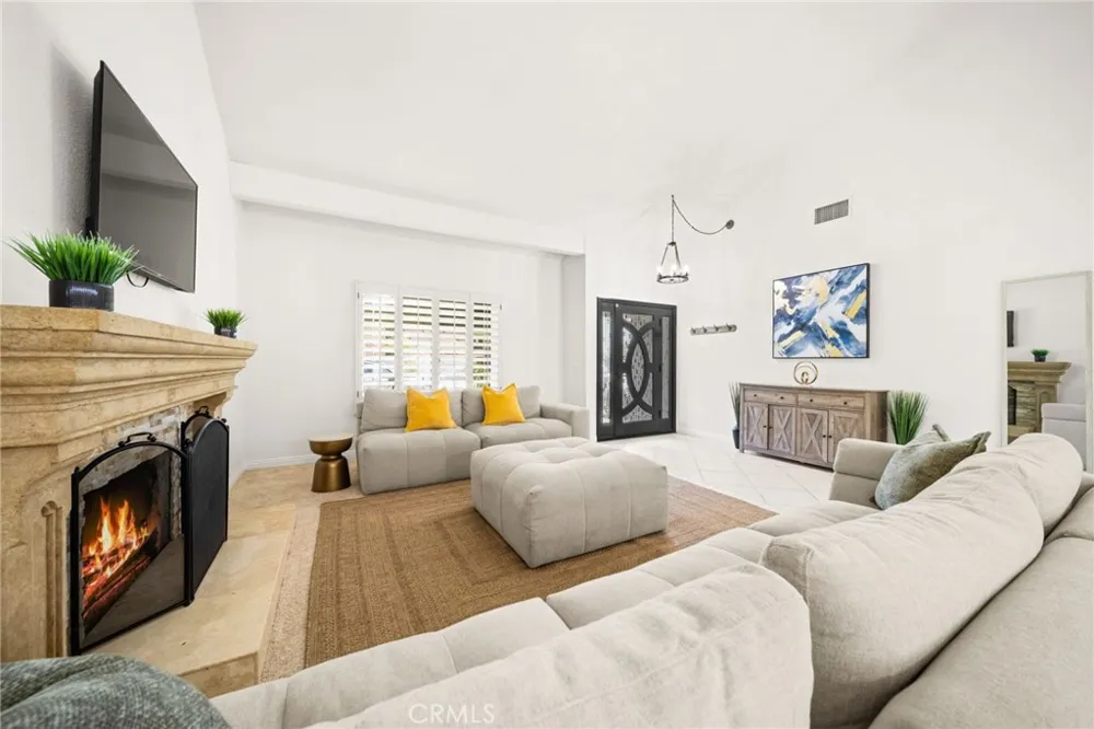 731 Langer Placentia, CA 92870