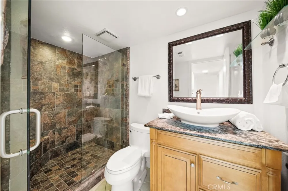 731 Langer Placentia, CA 92870
