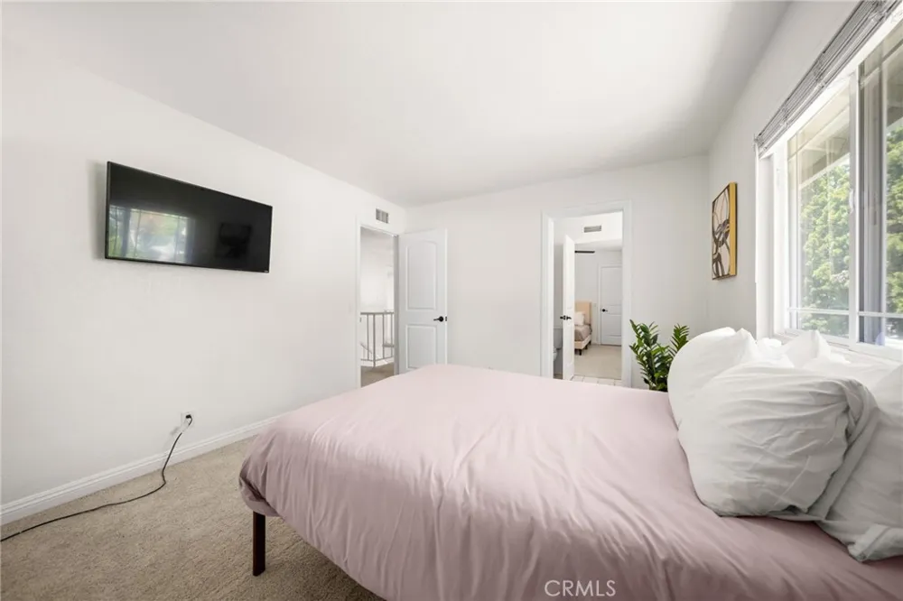 731 Langer Placentia, CA 92870