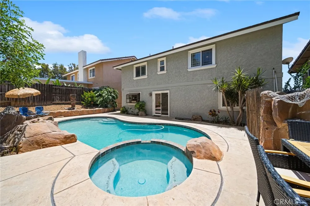 731 Langer Placentia, CA 92870