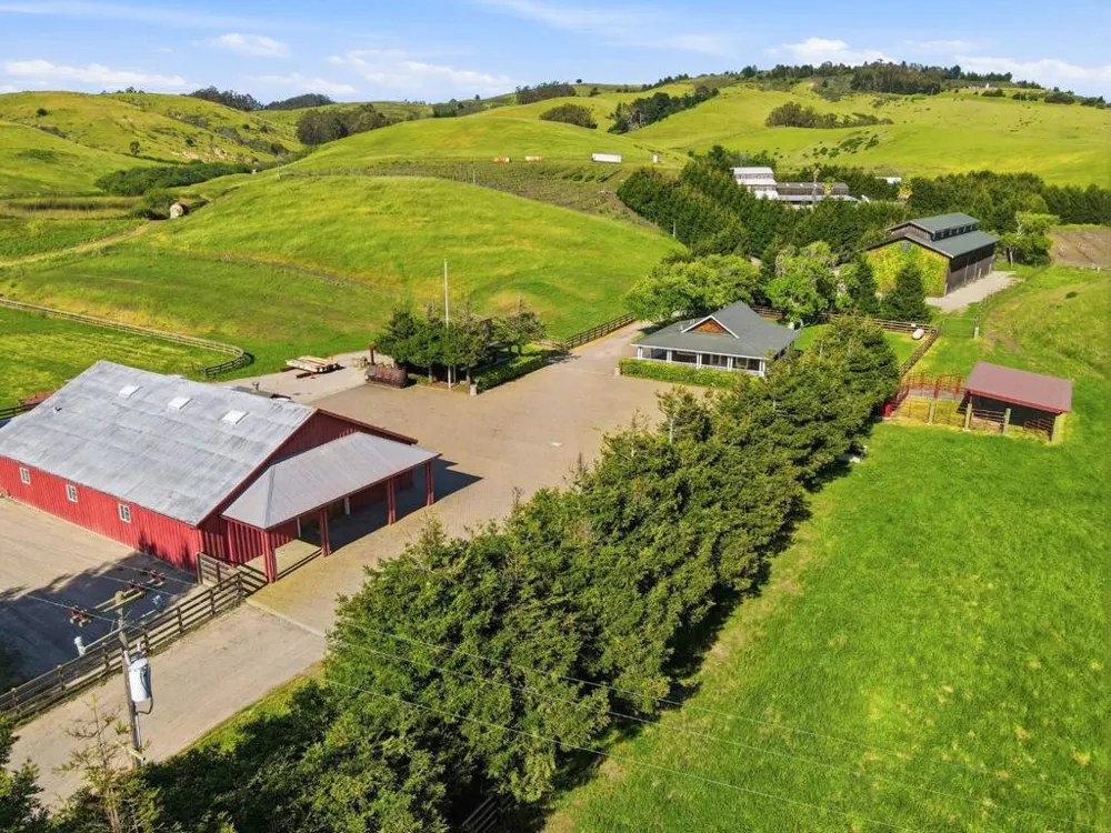 560 Stage Road Pescadero, CA 94060