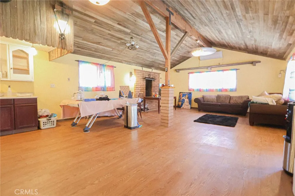 31582 Clay River Road Barstow, CA 92311