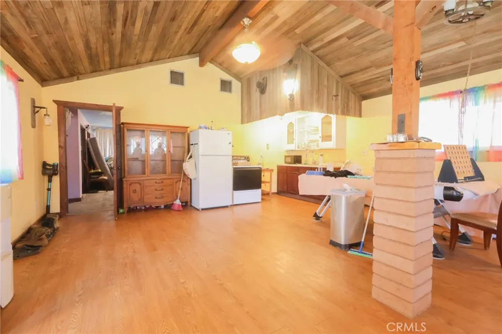 31582 Clay River Road Barstow, CA 92311