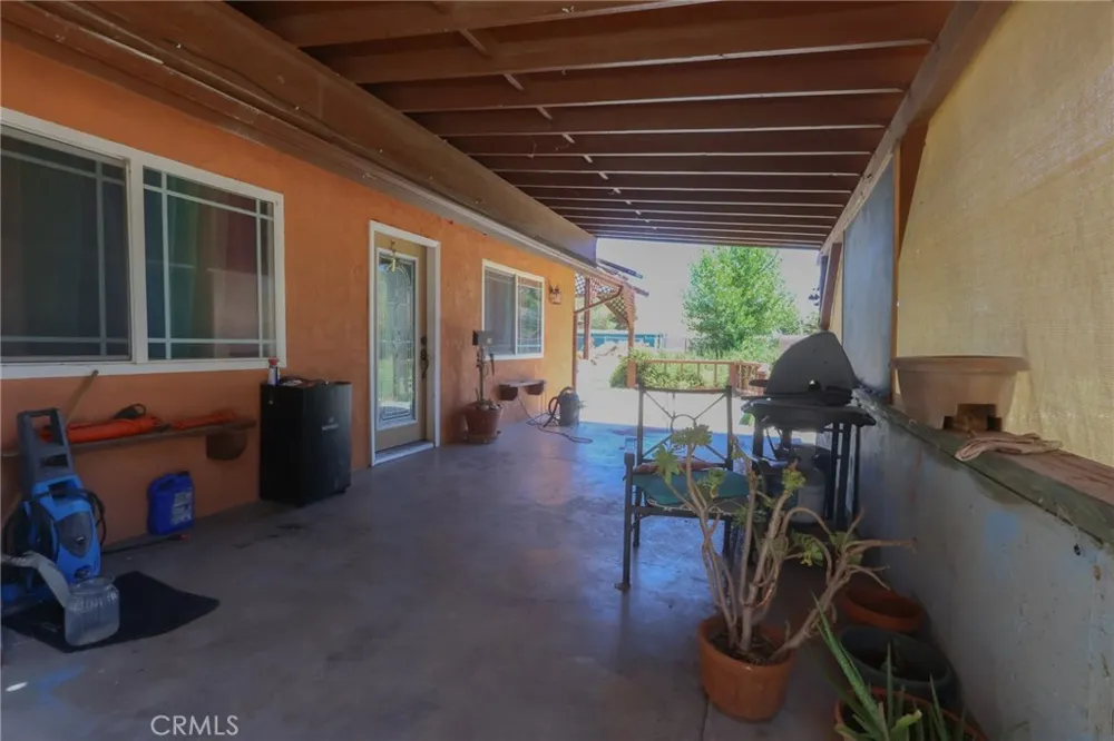 31582 Clay River Road Barstow, CA 92311