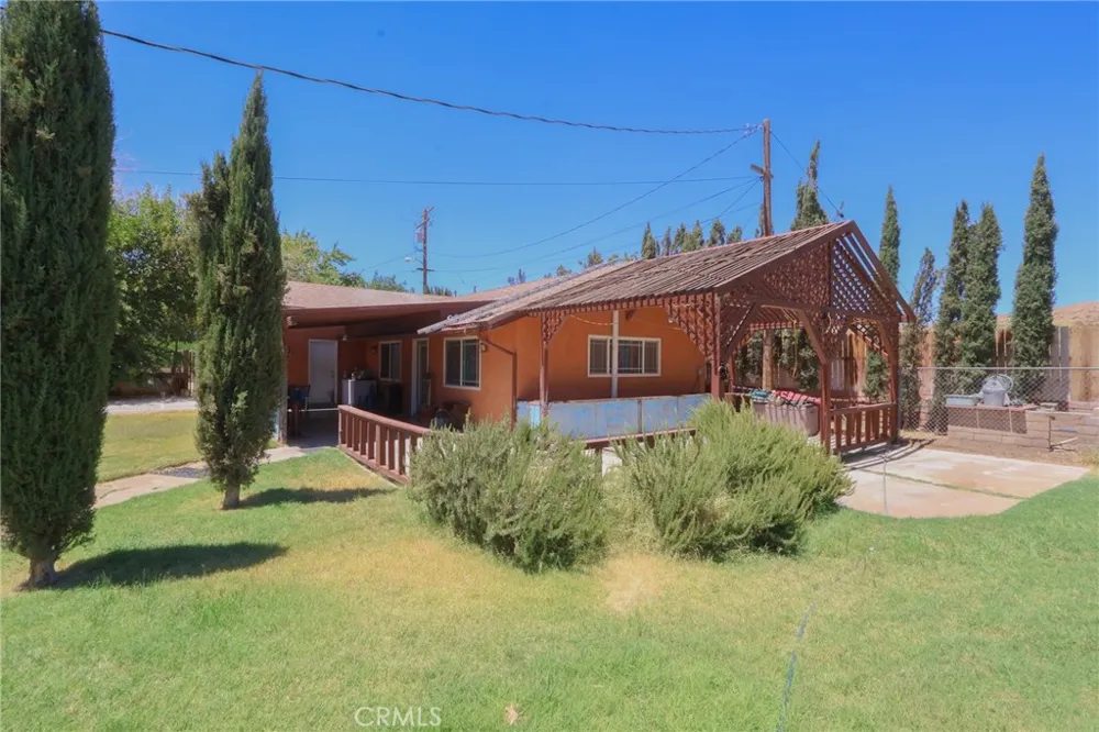 31582 Clay River Road Barstow, CA 92311
