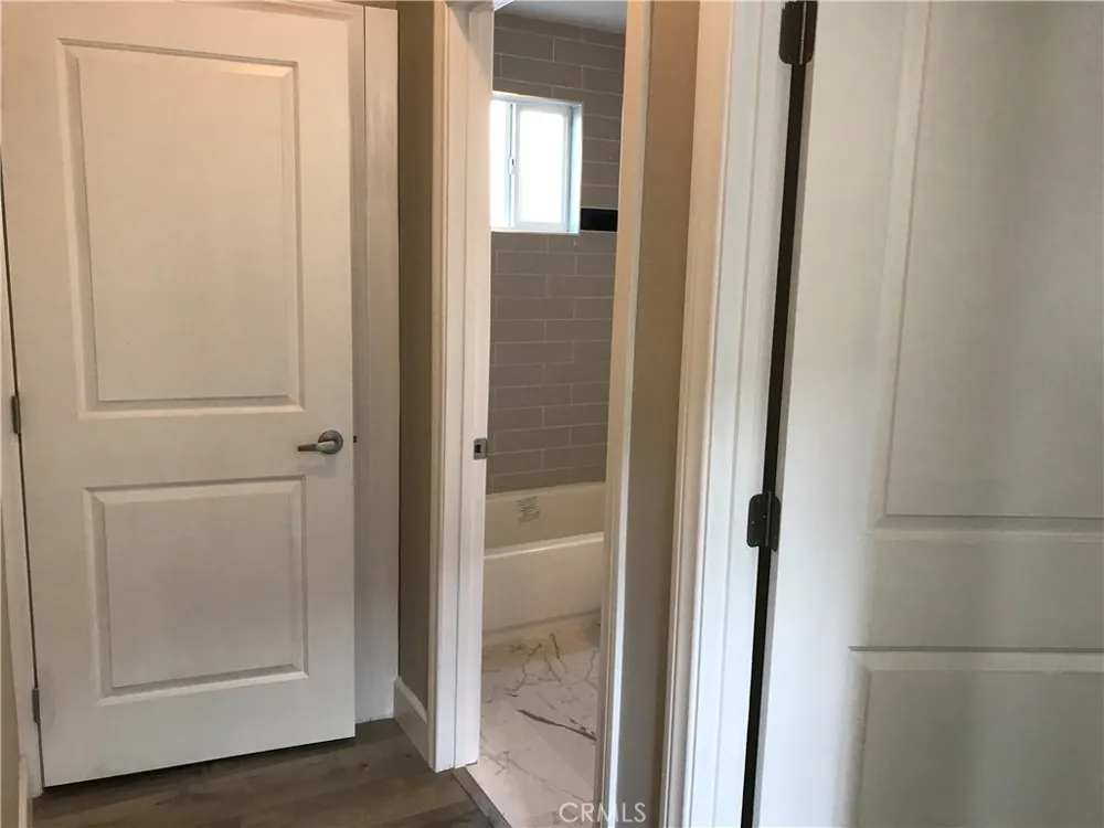 220 E 61st Los Angeles, CA 90003