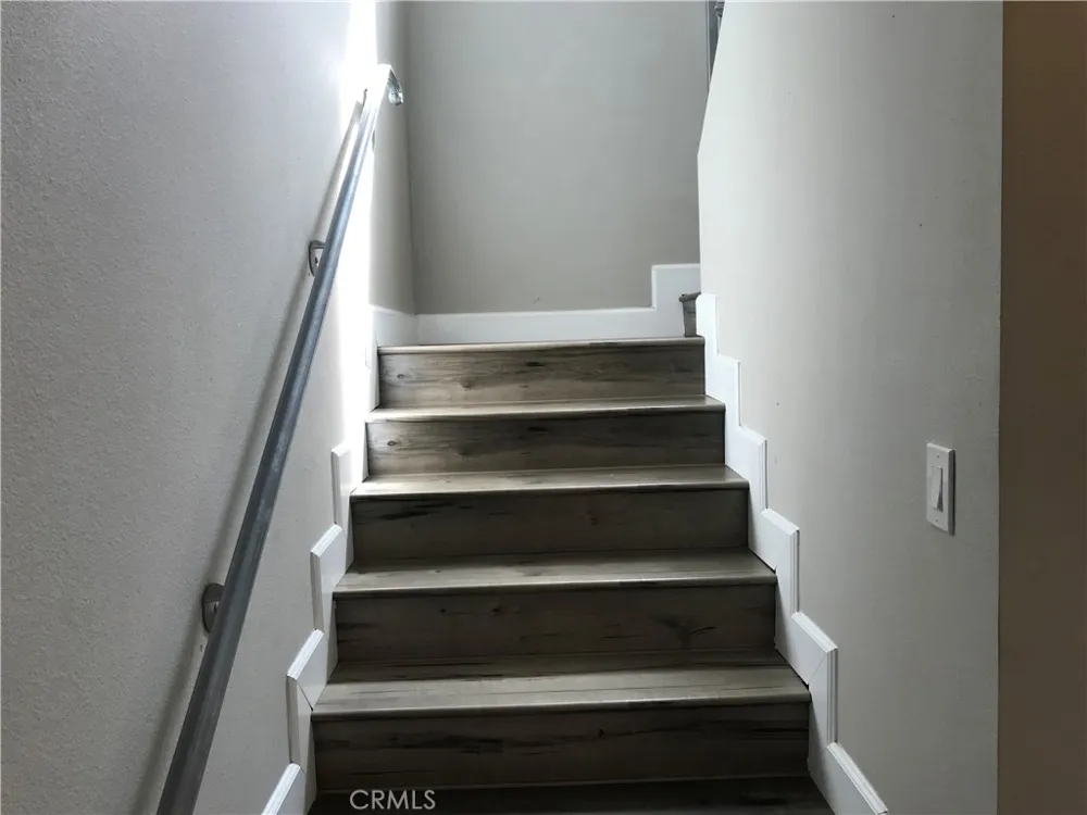 220 E 61st Los Angeles, CA 90003